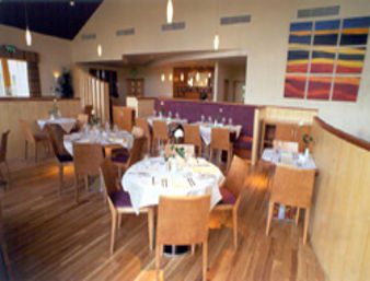 Ramada Hotel And Suites At Lough Allen Drumshanbo Restaurace fotografie